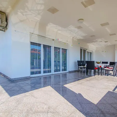 Maslina Apartment *